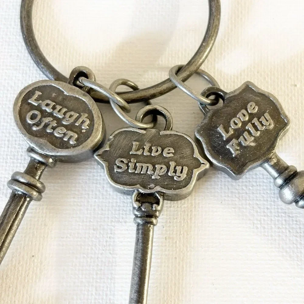 Skeleton Key Ring Accent Wall Hanging Phrases Live Love Laugh Pewter
